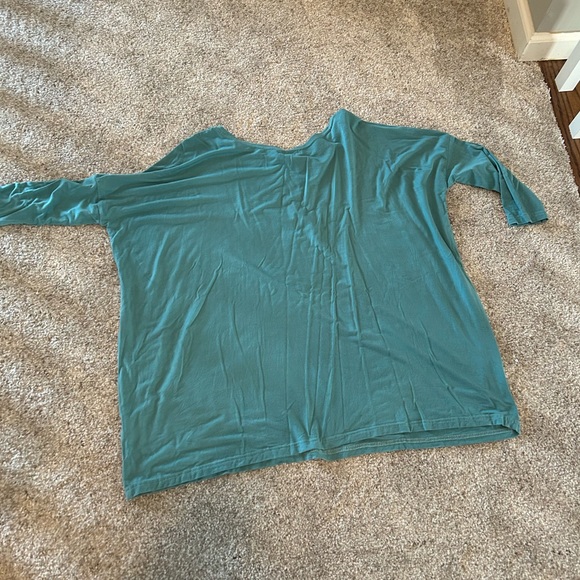 Piko flowy top, seafoam green color, size small - Picture 2 of 6